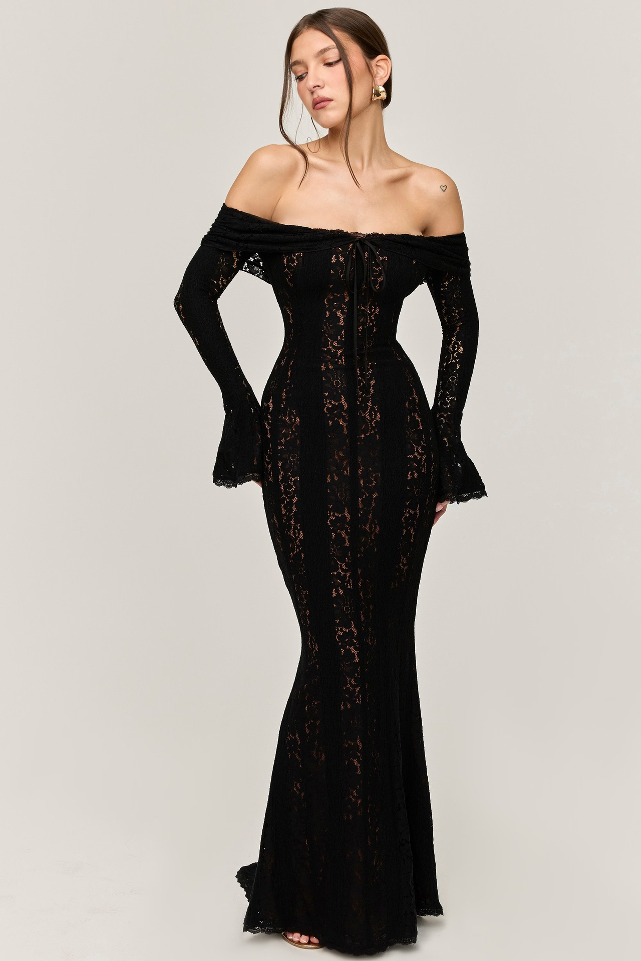 Robe longue à manches longues et taille haute à lacets pour femmes